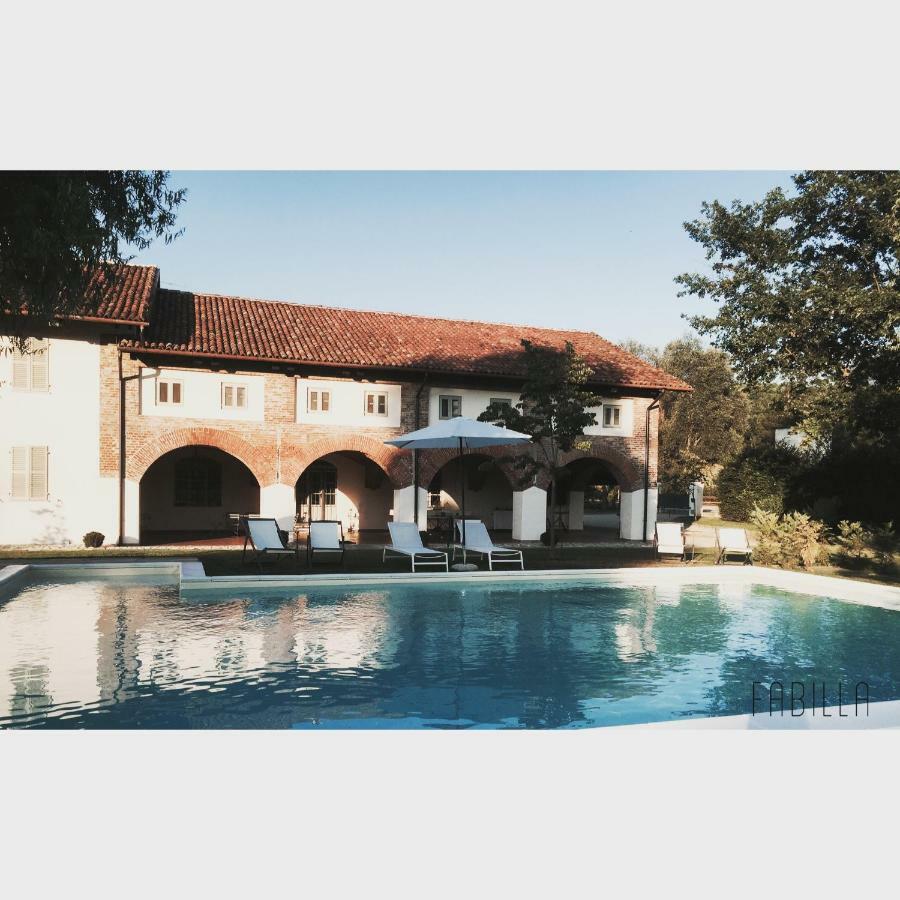La Scuderia Charming Rooms San Paolo Solbrito Exterior foto
